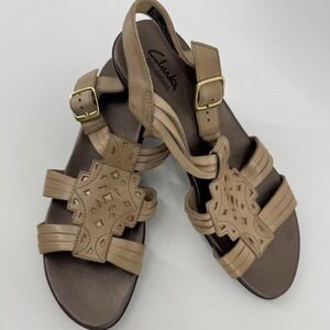 Clarks Bendables Women's Grandma Core Tan Leather Wedge Sandals Size 8.5W